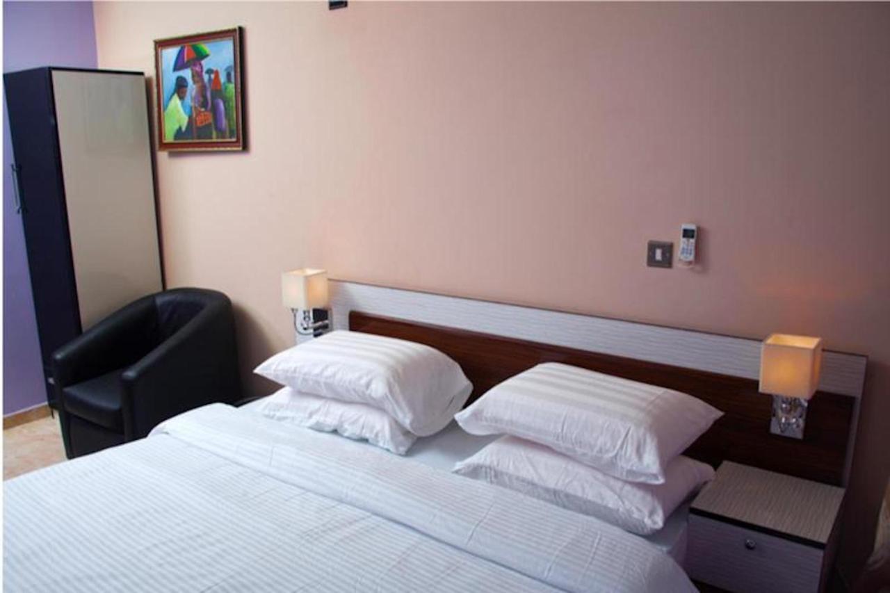 Milestone Hotel Ogombo Εξωτερικό φωτογραφία